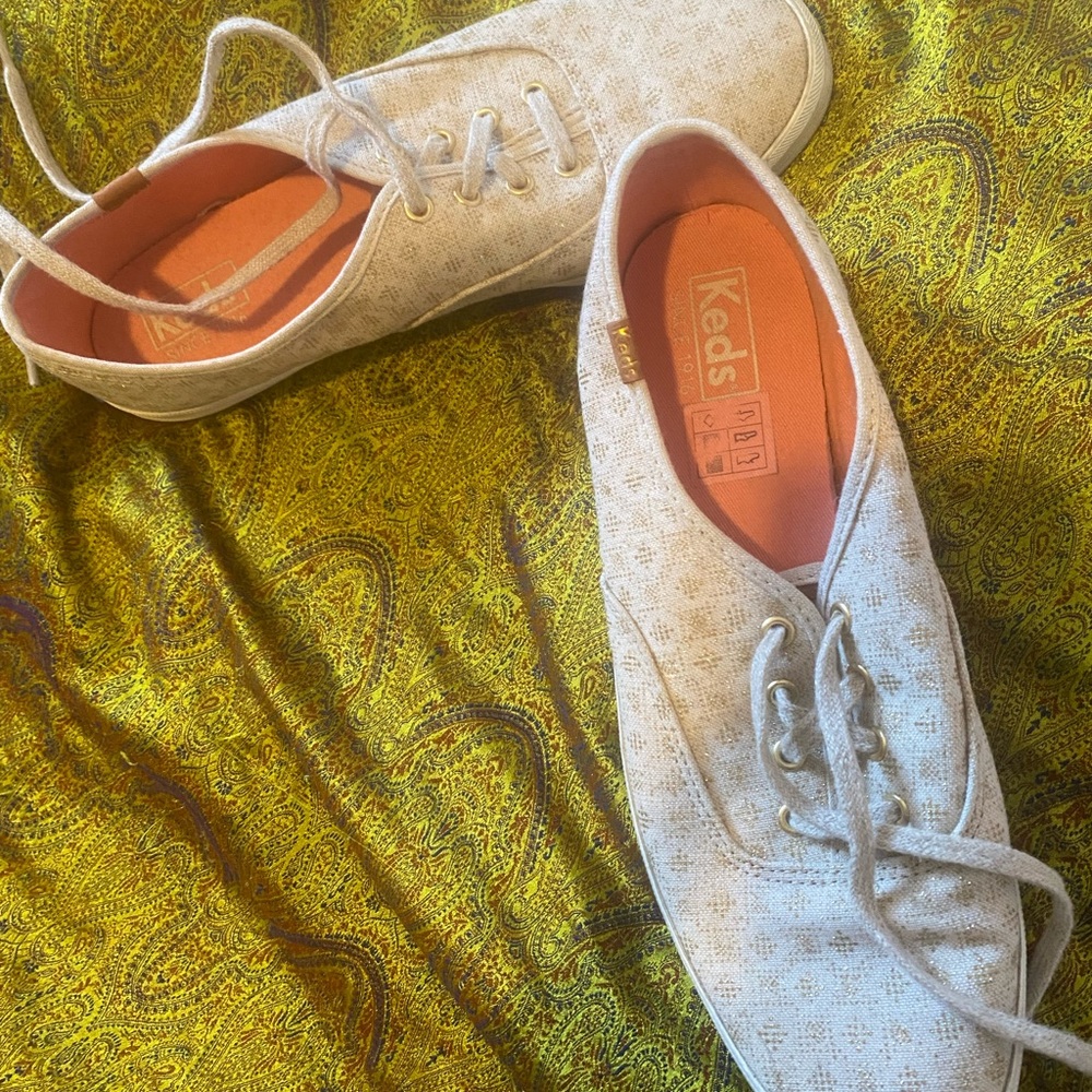 Keds Women's Light Beige Canvas Lace-Up Sneakers with Orange Insole - Picture 4 of 4